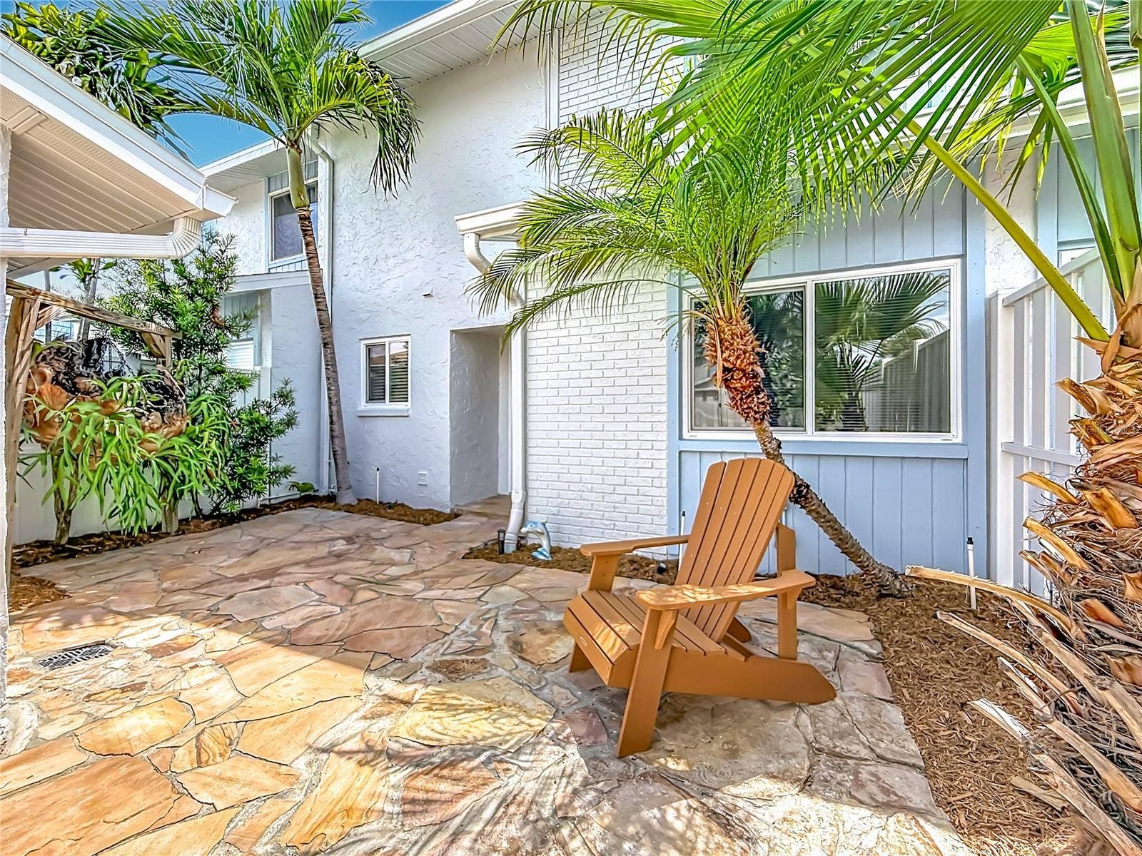 6537 CAPE HATTERAS WAY NE, #2, St Petersburg, FL 33702