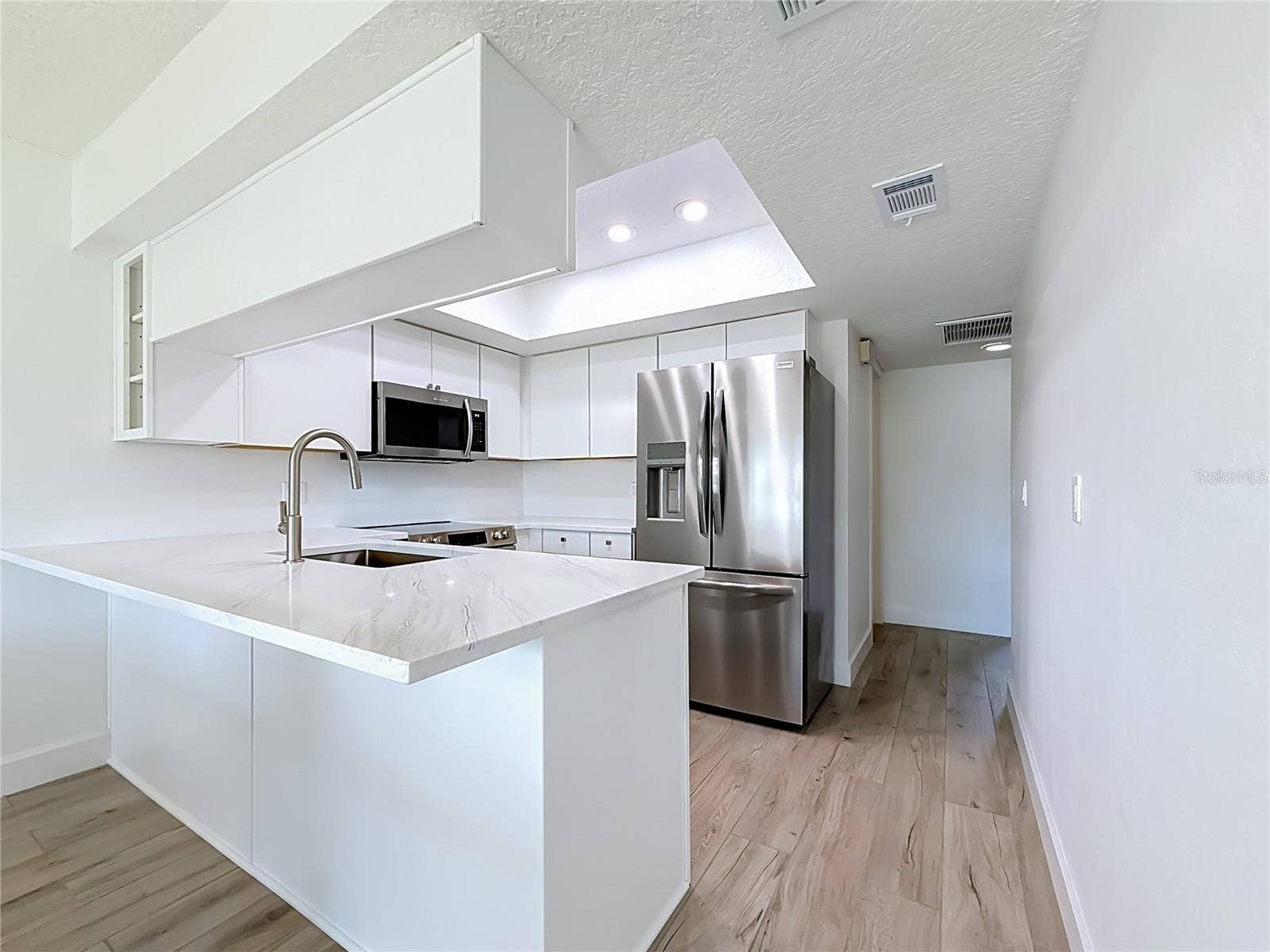 6537 CAPE HATTERAS WAY NE, #2, St Petersburg, FL 33702