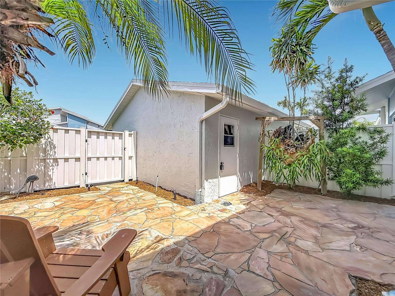 6537 CAPE HATTERAS WAY NE, #2, St Petersburg, FL 33702