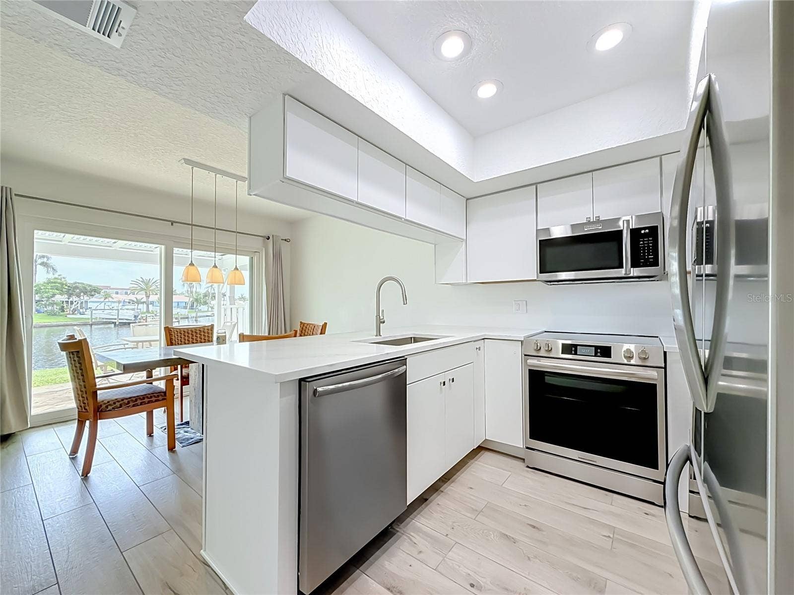 6537 CAPE HATTERAS WAY NE, #2, St Petersburg, FL 33702