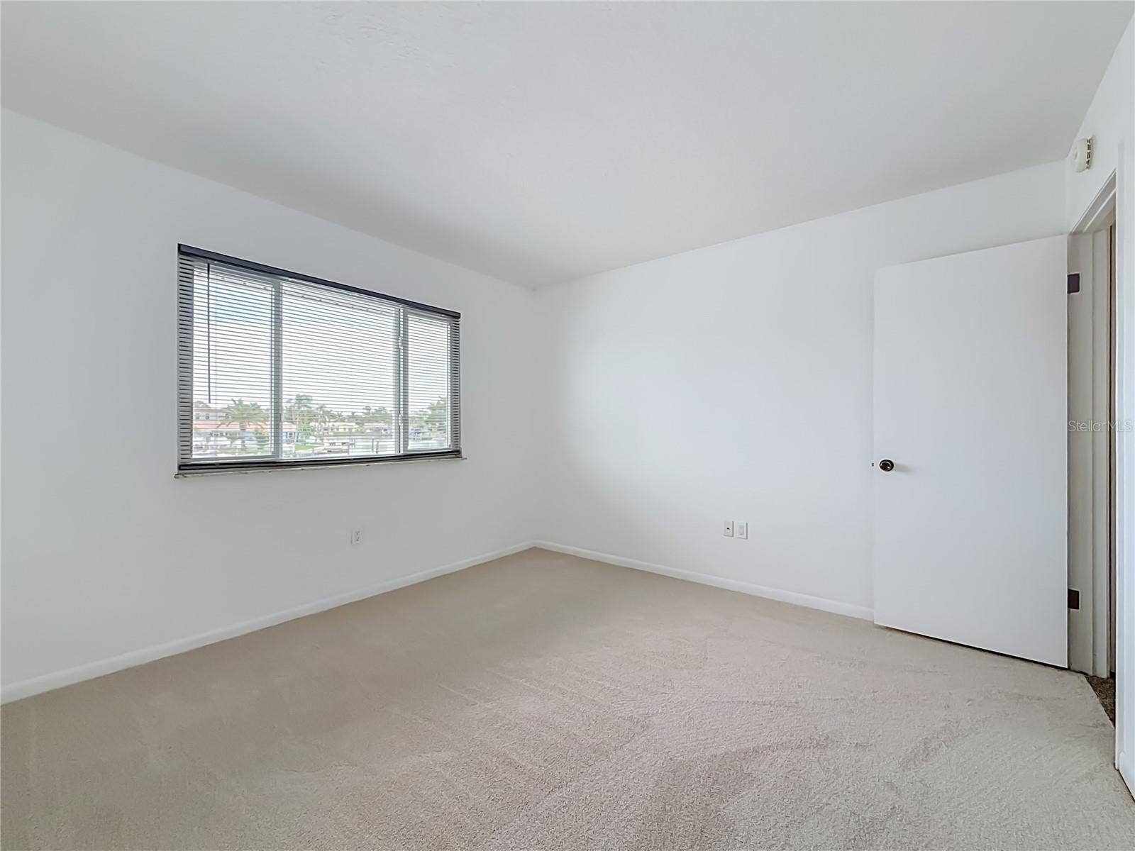 6537 CAPE HATTERAS WAY NE, #2, St Petersburg, FL 33702