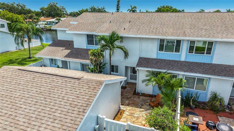 Property photo for 6537 CAPE HATTERAS WAY NE, #2, St Petersburg, FL