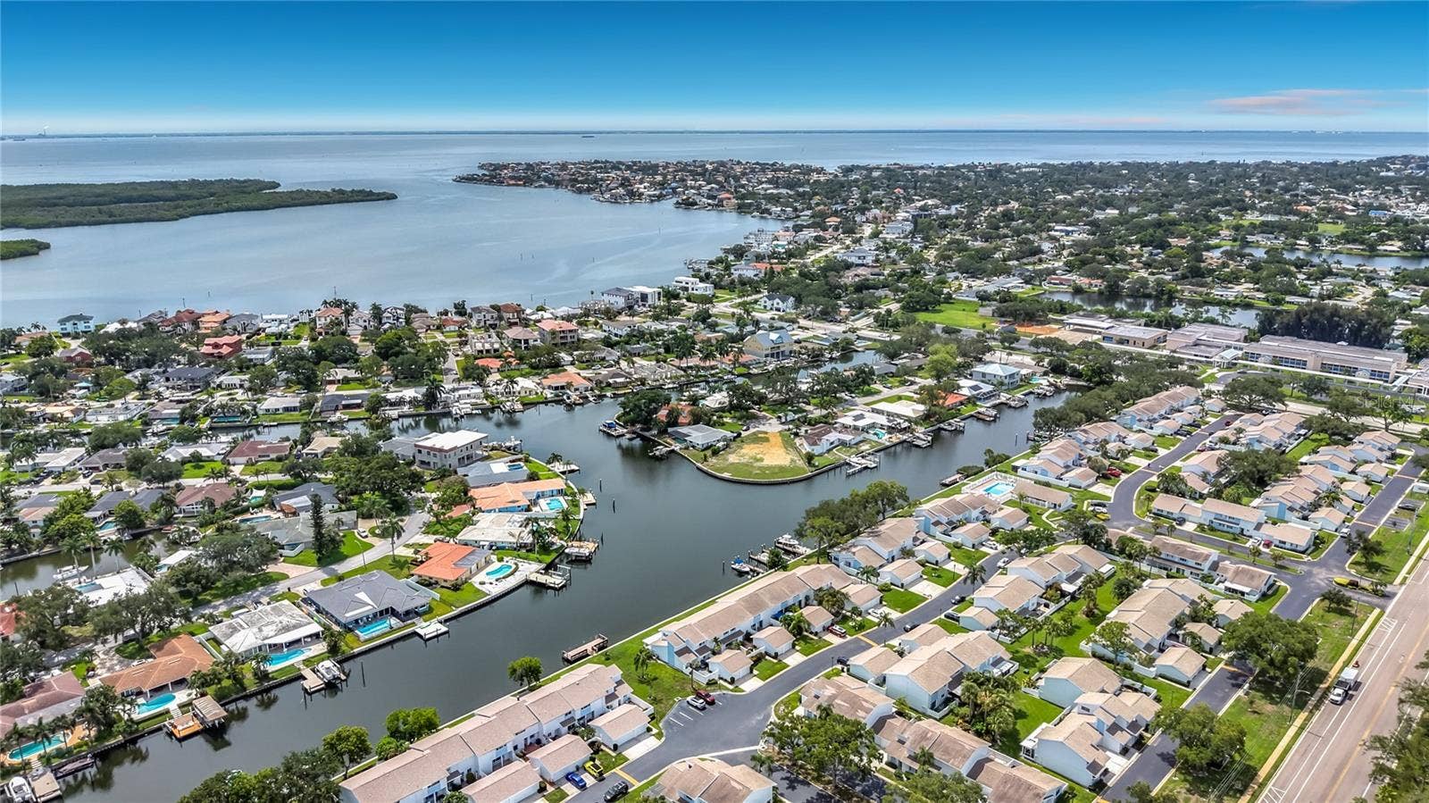 6537 CAPE HATTERAS WAY NE, #2, St Petersburg, FL 33702
