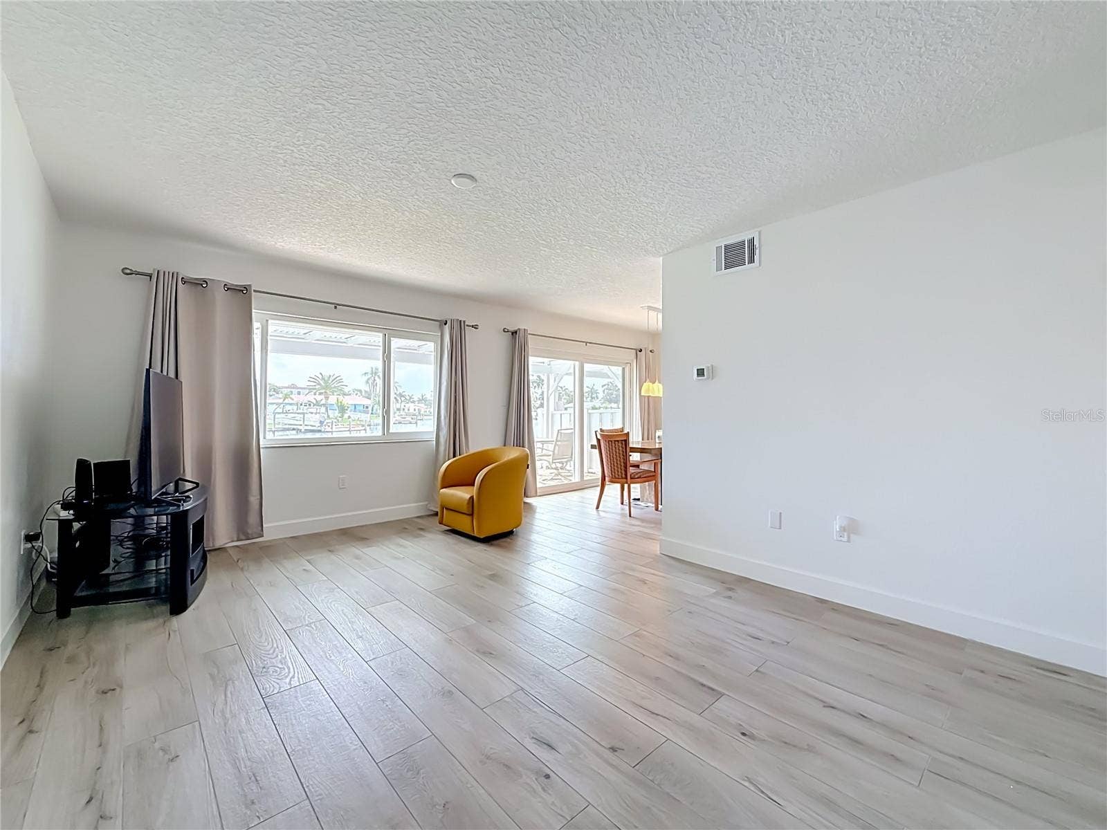 6537 CAPE HATTERAS WAY NE, #2, St Petersburg, FL 33702