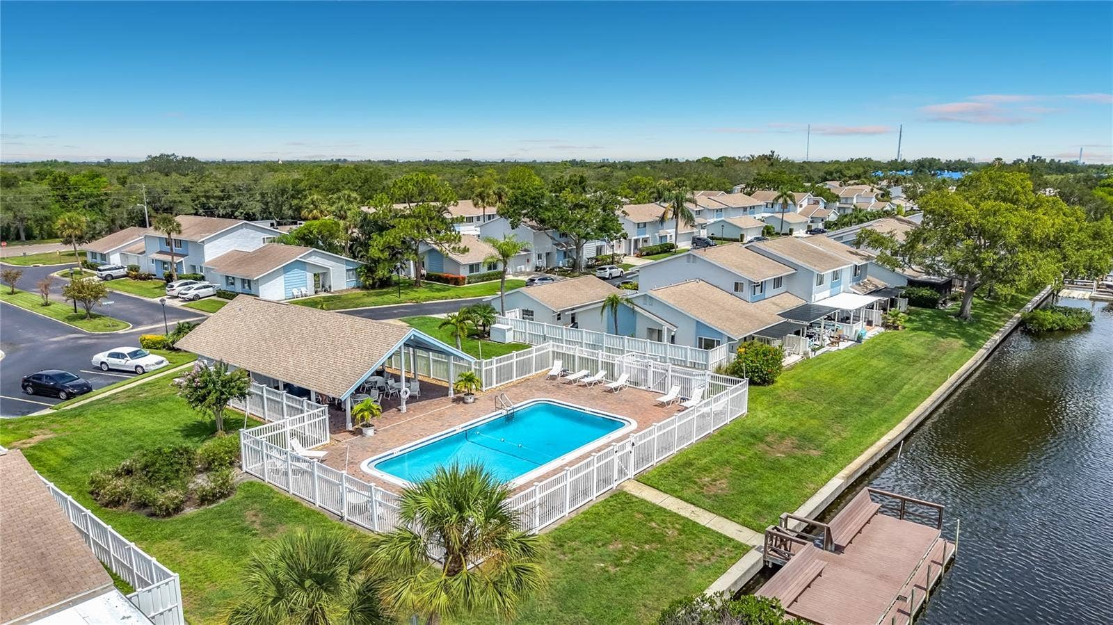 6537 CAPE HATTERAS WAY NE, #2, St Petersburg, FL 33702
