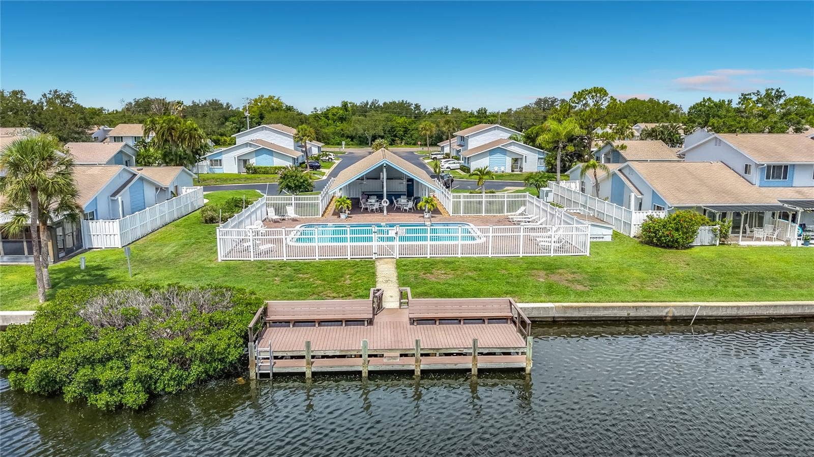 6537 CAPE HATTERAS WAY NE, #2, St Petersburg, FL 33702