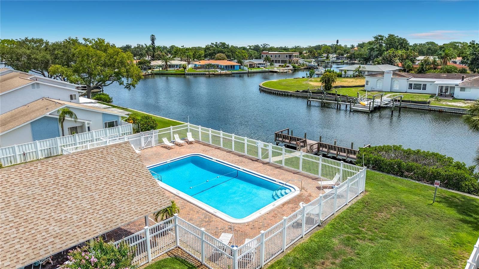 6537 CAPE HATTERAS WAY NE, #2, St Petersburg, FL 33702