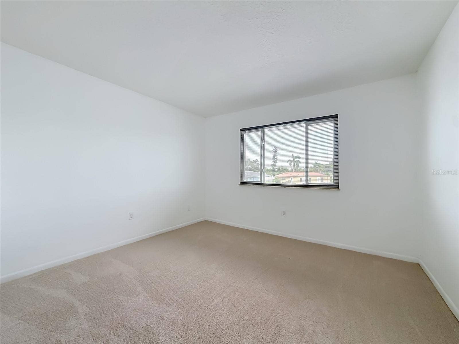 6537 CAPE HATTERAS WAY NE, #2, St Petersburg, FL 33702