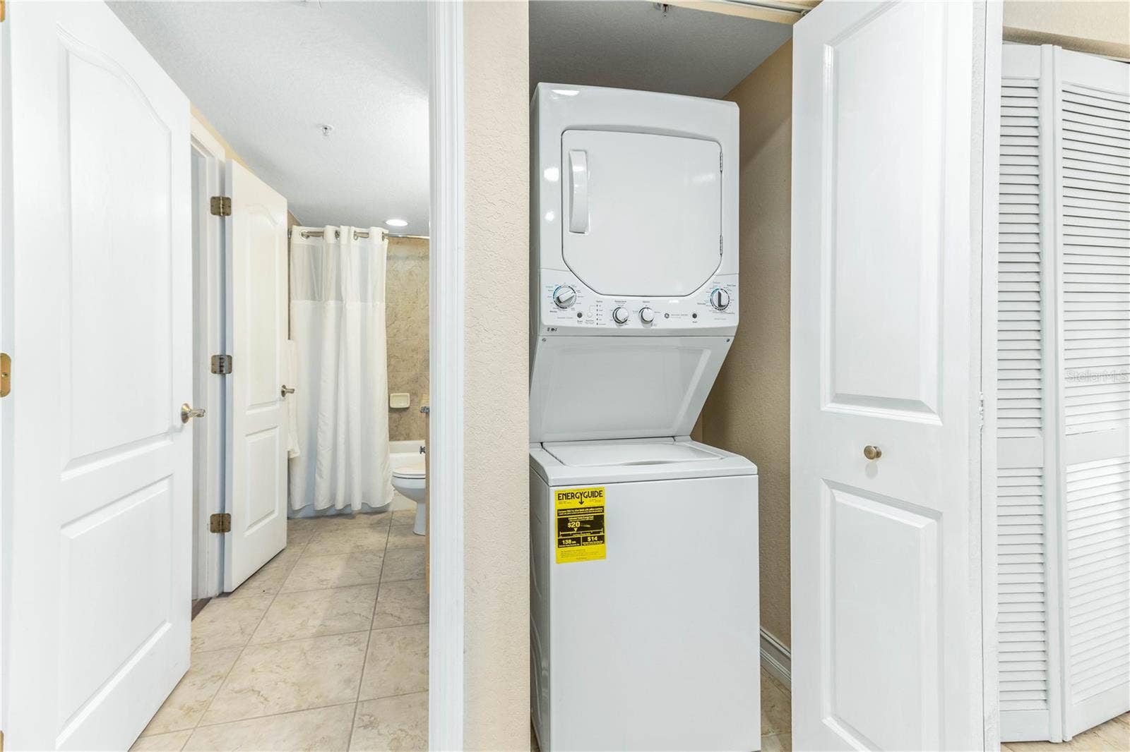 11605 GULF BOULEVARD, #503, Treasure Island, FL 33706 11605 GULF BOULEVARD, #503, Treasure Island, FL 33706