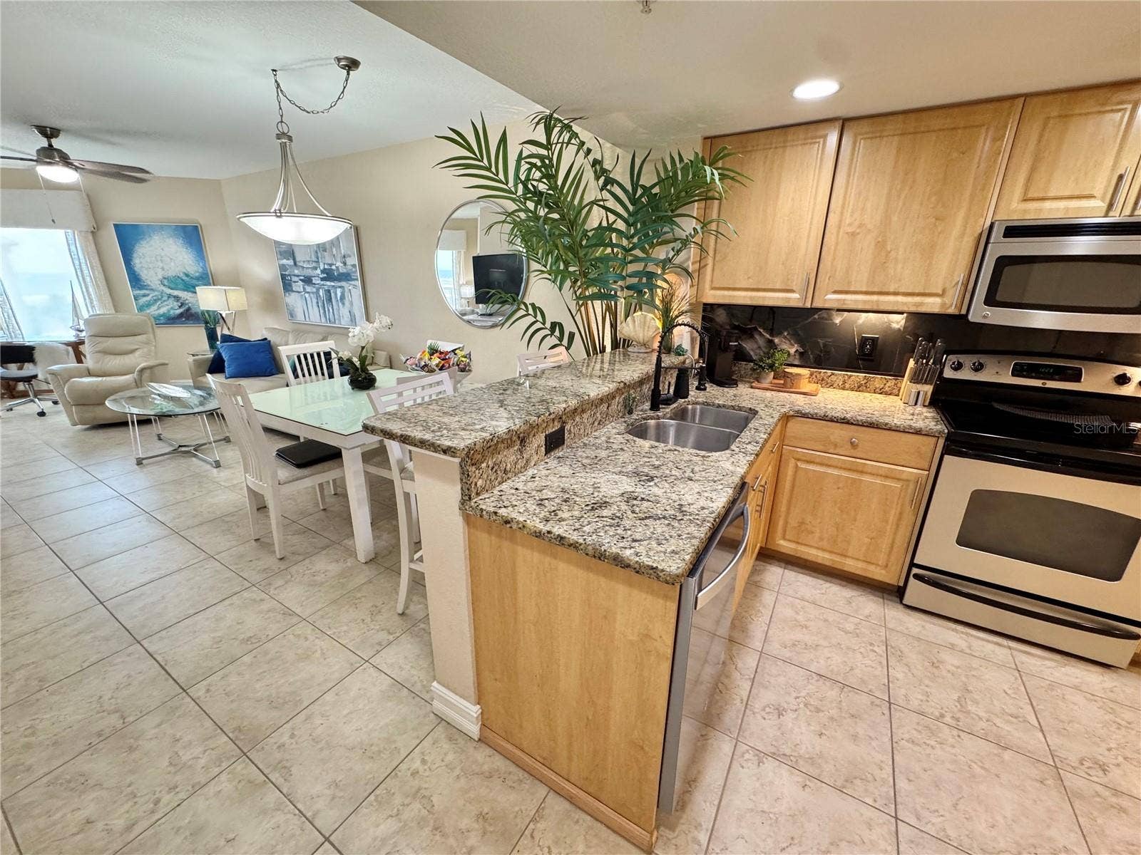 11605 GULF BOULEVARD, #503, Treasure Island, FL 33706 11605 GULF BOULEVARD, #503, Treasure Island, FL 33706
