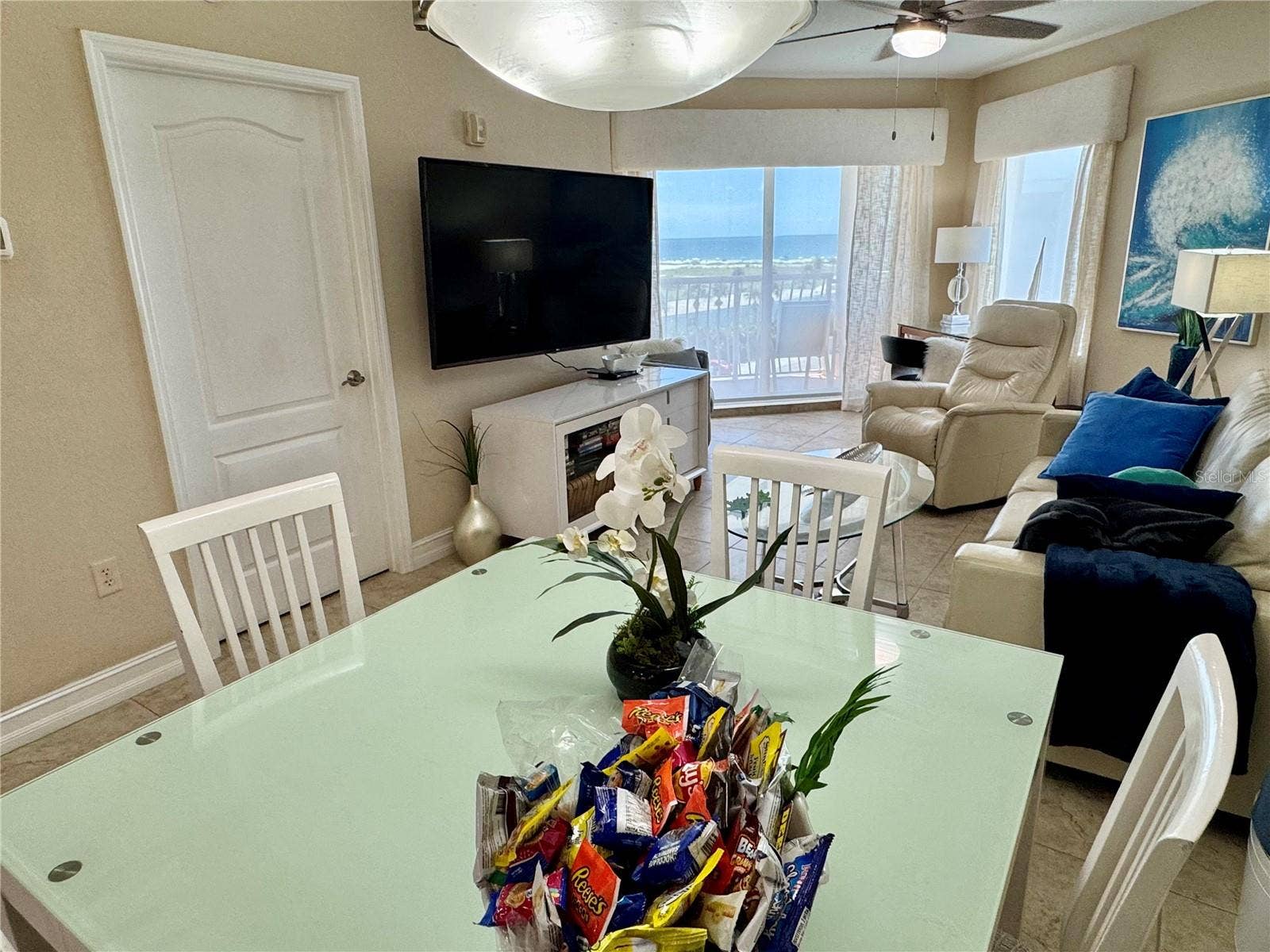 11605 GULF BOULEVARD, #503, Treasure Island, FL 33706 11605 GULF BOULEVARD, #503, Treasure Island, FL 33706