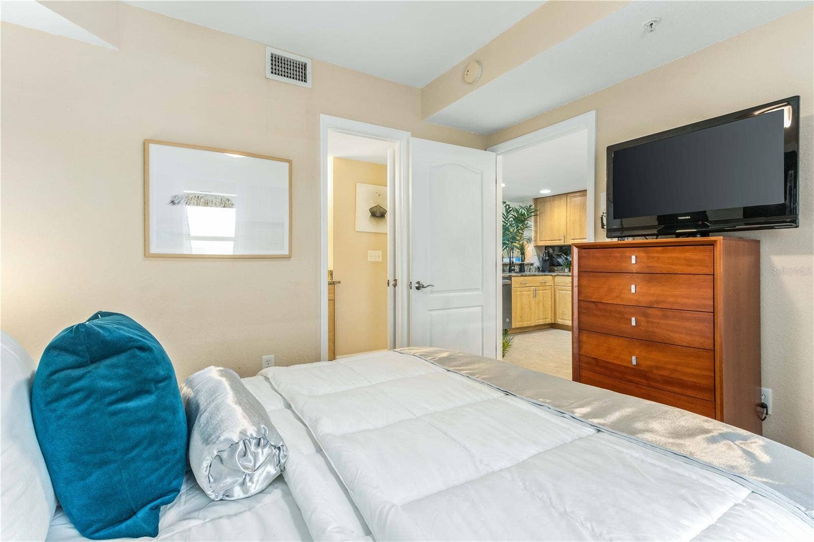 11605 GULF BOULEVARD, #503, Treasure Island, FL 33706 11605 GULF BOULEVARD, #503, Treasure Island, FL 33706