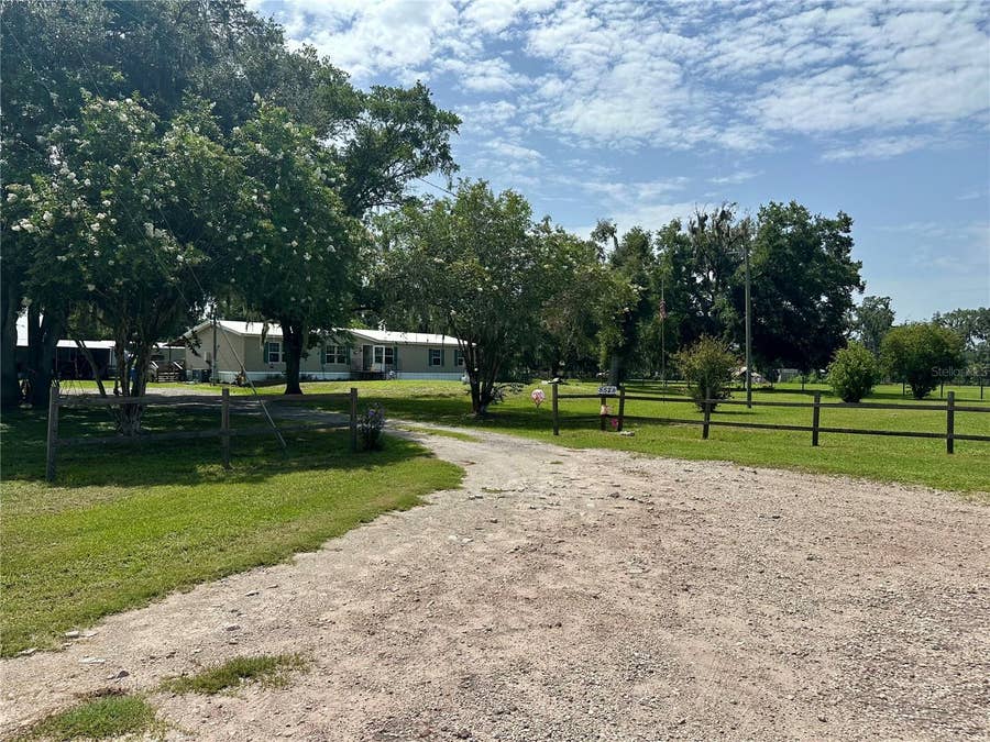 Property photo for 8528 AVON LADY PLACE, Plant City, FL