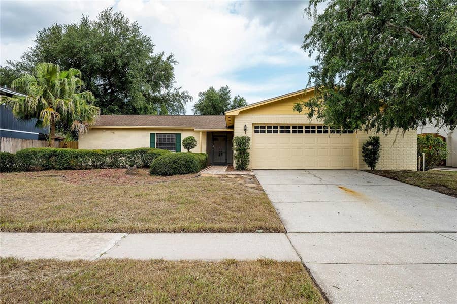 Property photo for 4702 SOUTHBREEZE DRIVE, Tampa, FL