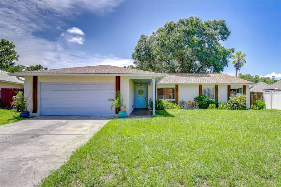Property photo for 14012 CASCADE LANE, Tampa, FL