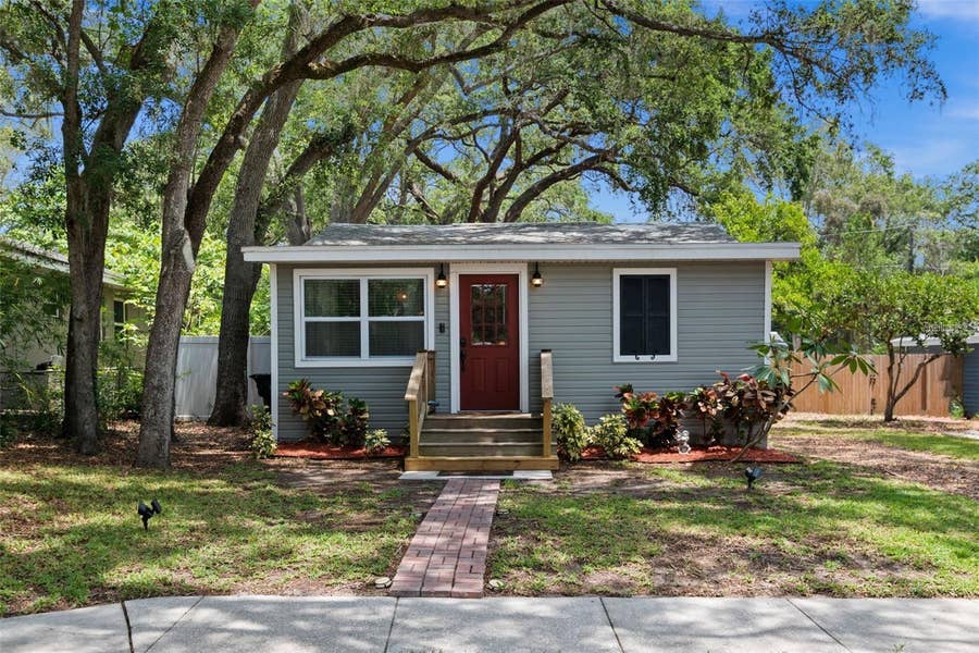 Property photo for 508 5TH AVENUE NE, Largo, FL