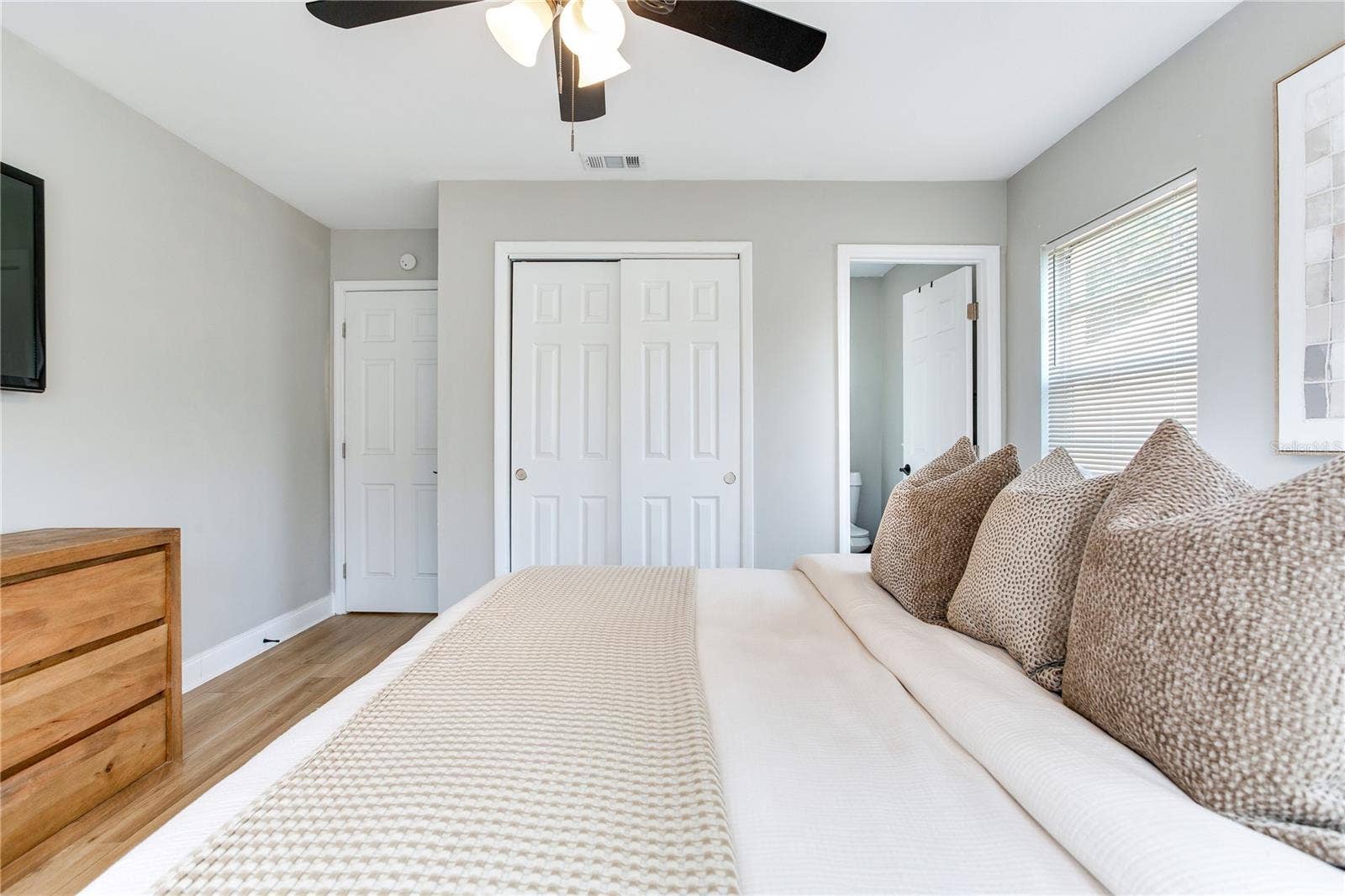 4416 W BAY COURT AVENUE, Tampa, FL 33611 4416 W BAY COURT AVENUE, Tampa, FL 33611