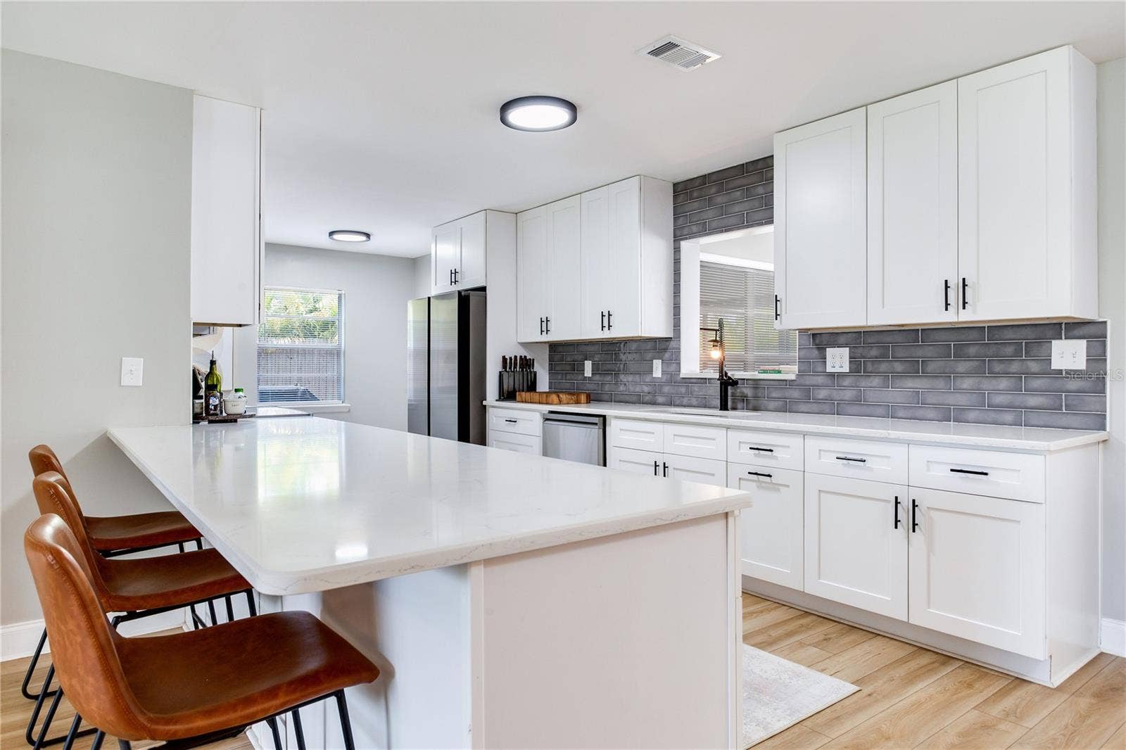 4416 W BAY COURT AVENUE, Tampa, FL 33611 4416 W BAY COURT AVENUE, Tampa, FL 33611