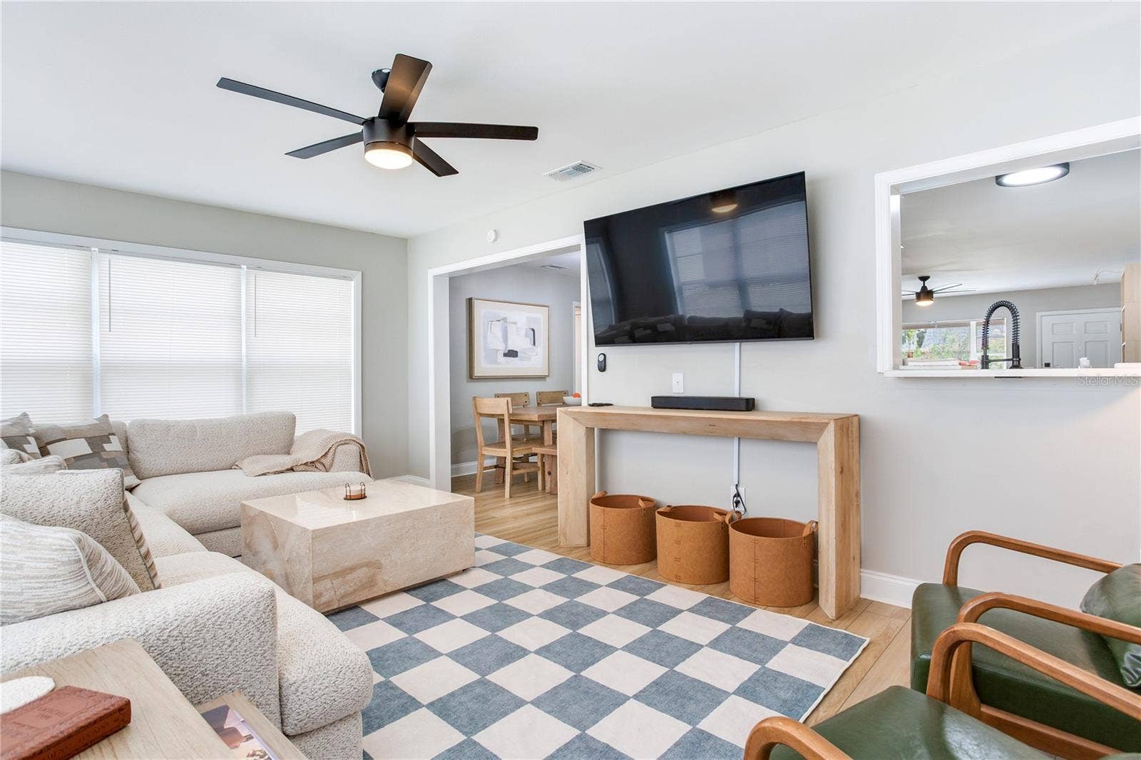 4416 W BAY COURT AVENUE, Tampa, FL 33611 4416 W BAY COURT AVENUE, Tampa, FL 33611