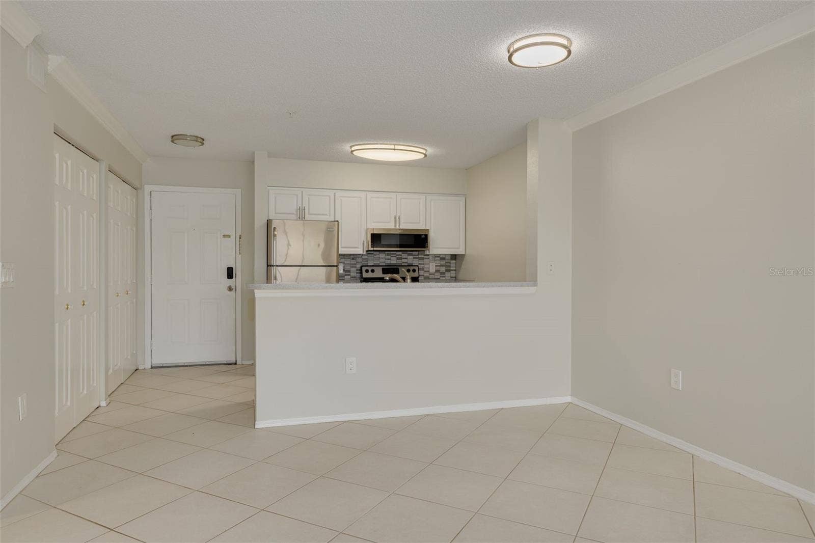 2400 FEATHER SOUND DRIVE, #914, Clearwater, FL 33762 2400 FEATHER SOUND DRIVE, #914, Clearwater, FL 33762