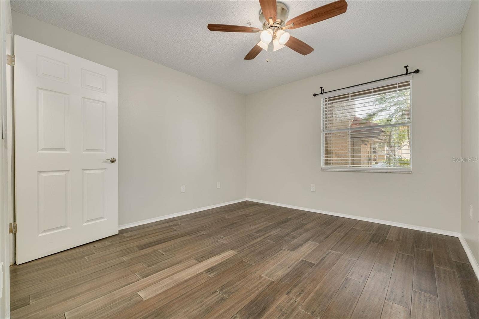 2400 FEATHER SOUND DRIVE, #914, Clearwater, FL 33762 2400 FEATHER SOUND DRIVE, #914, Clearwater, FL 33762