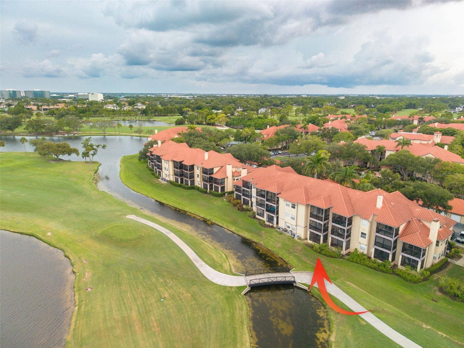 2400 FEATHER SOUND DRIVE, #914, Clearwater, FL 33762 2400 FEATHER SOUND DRIVE, #914, Clearwater, FL 33762