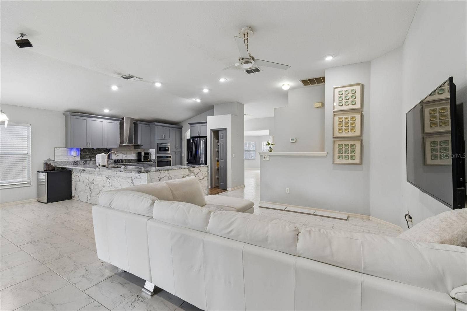 4643 DUNNIE DRIVE, Tampa, FL 33614 4643 DUNNIE DRIVE, Tampa, FL 33614