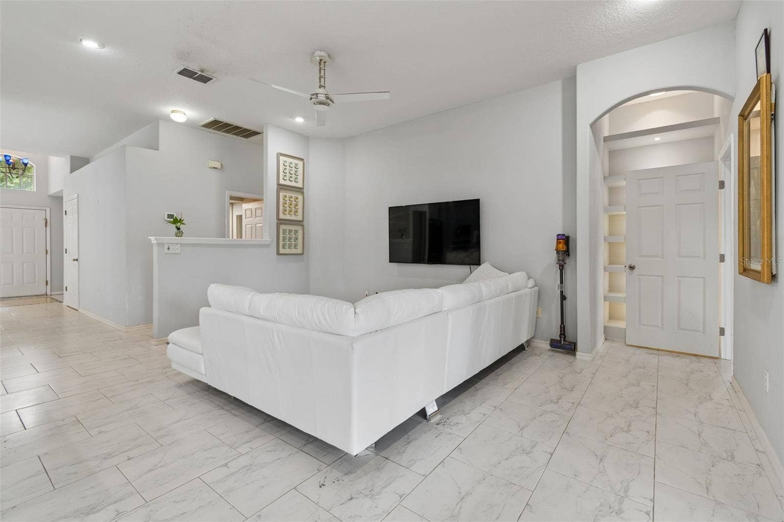 4643 DUNNIE DRIVE, Tampa, FL 33614 4643 DUNNIE DRIVE, Tampa, FL 33614
