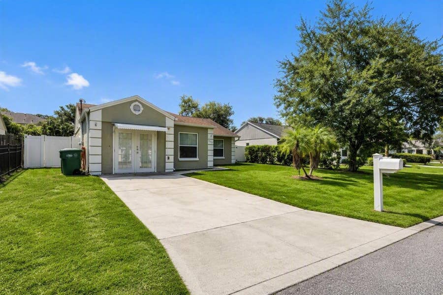 Property photo for 6713 S SHERIDAN ROAD, Tampa, FL