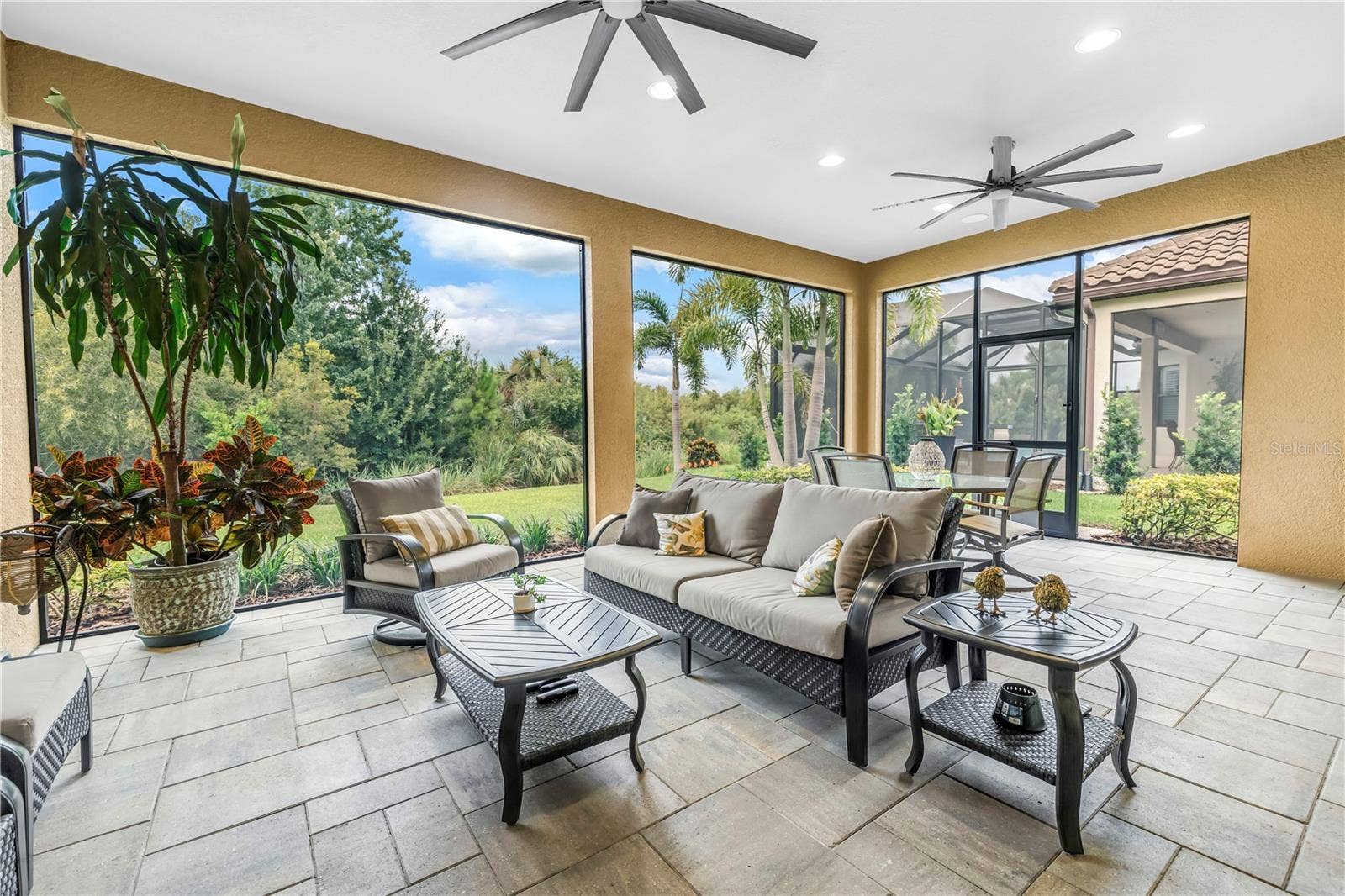 9912 BATCHELDER TERRACE, Palmetto, FL 34221 HUGE Covered Lanai
