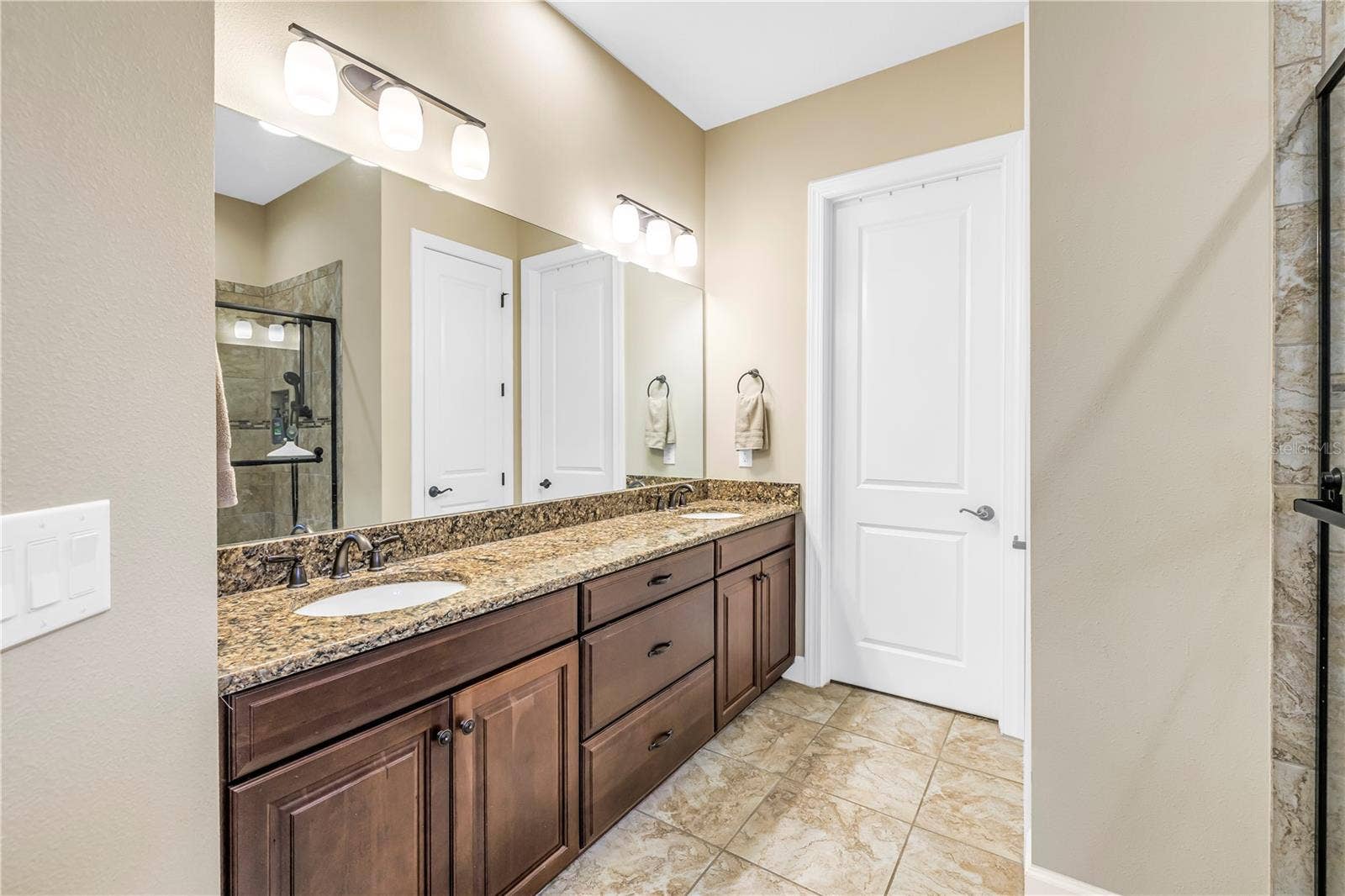9912 BATCHELDER TERRACE, Palmetto, FL 34221 Ensuit