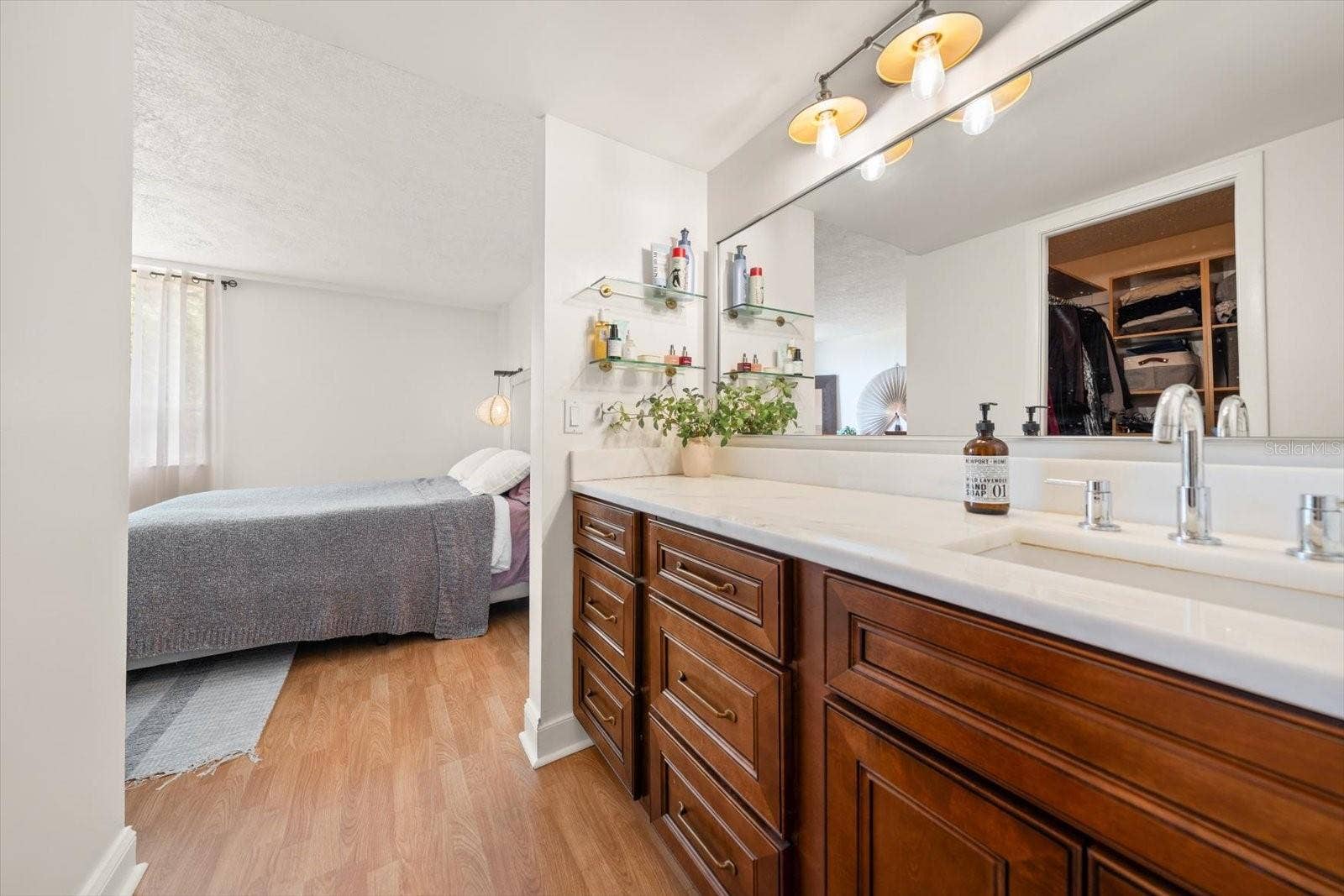 2614 COVE CAY DRIVE, #409, Clearwater, FL 33760 primary bathroom