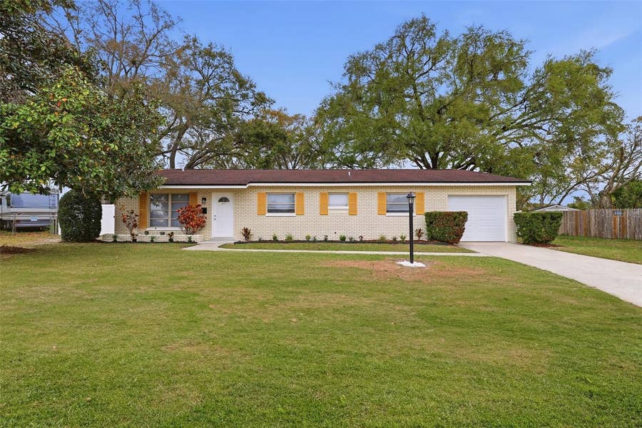 Property photo for 2327 W KNOLLWOOD PLACE, Tampa, FL