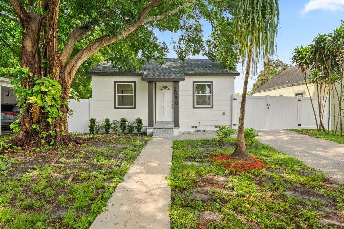 2590 18TH AVENUE N, St Petersburg, FL 33713 2590 18TH AVENUE N, St Petersburg, FL 33713