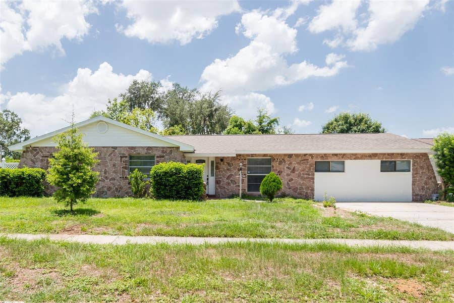 Property photo for 902 SHANGRI LA DRIVE, Seffner, FL