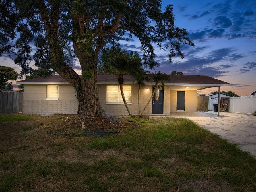 Property photo for 5010 SHETLAND AVENUE, Tampa, FL