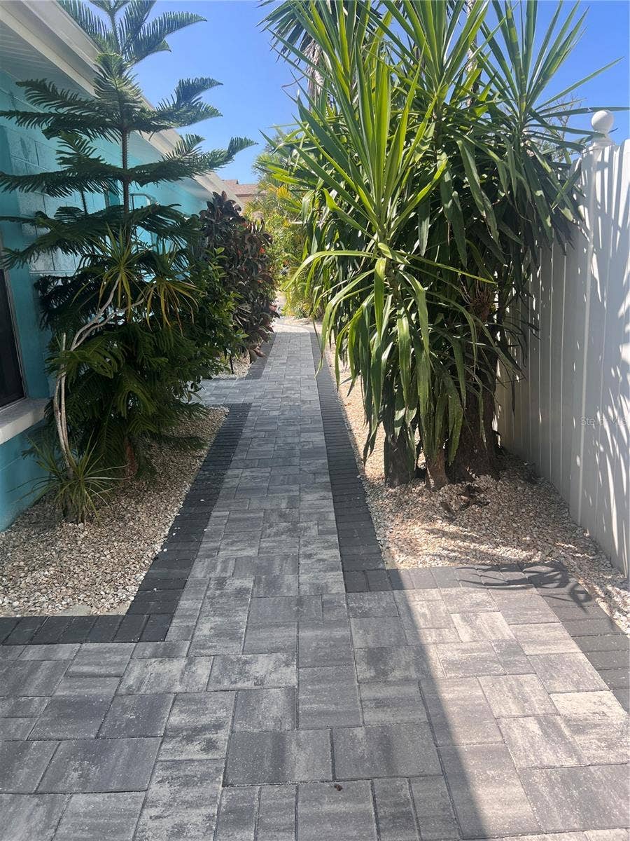 40 82ND AVENUE S, #Unit `1, Treasure Island, FL 33706 40 82ND AVENUE S, #Unit `1, Treasure Island, FL 33706