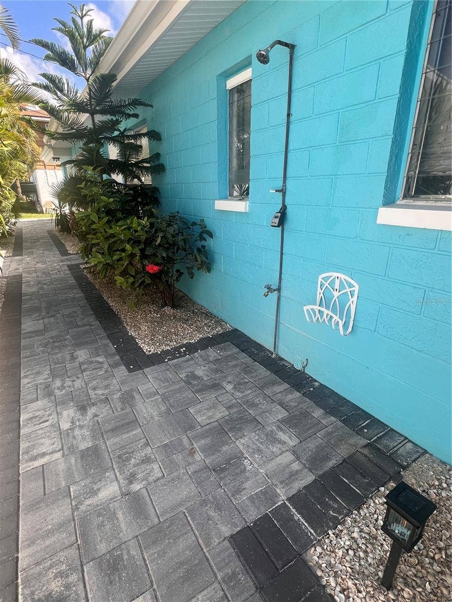 40 82ND AVENUE S, #Unit `1, Treasure Island, FL 33706 40 82ND AVENUE S, #Unit `1, Treasure Island, FL 33706