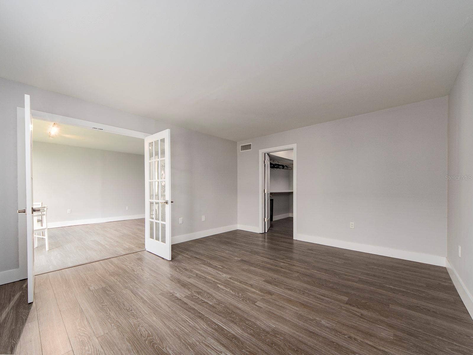 Primary suite