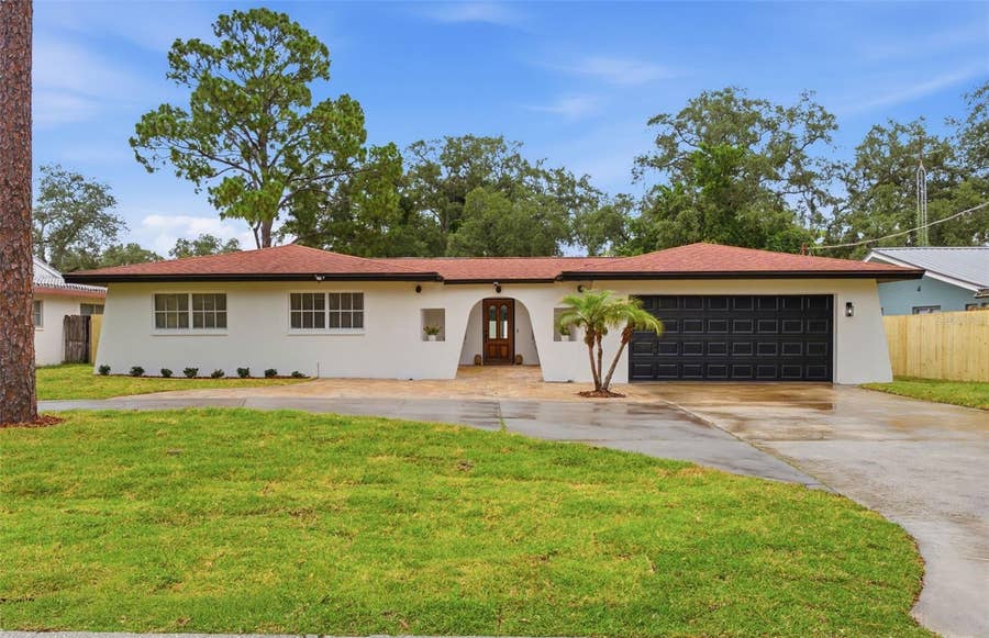 Property photo for 5106 OAKHAVEN LANE, Tampa, FL
