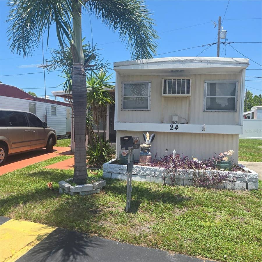 Property photo for 27466 US HIGHWAY 19 N, #24, Clearwater, FL