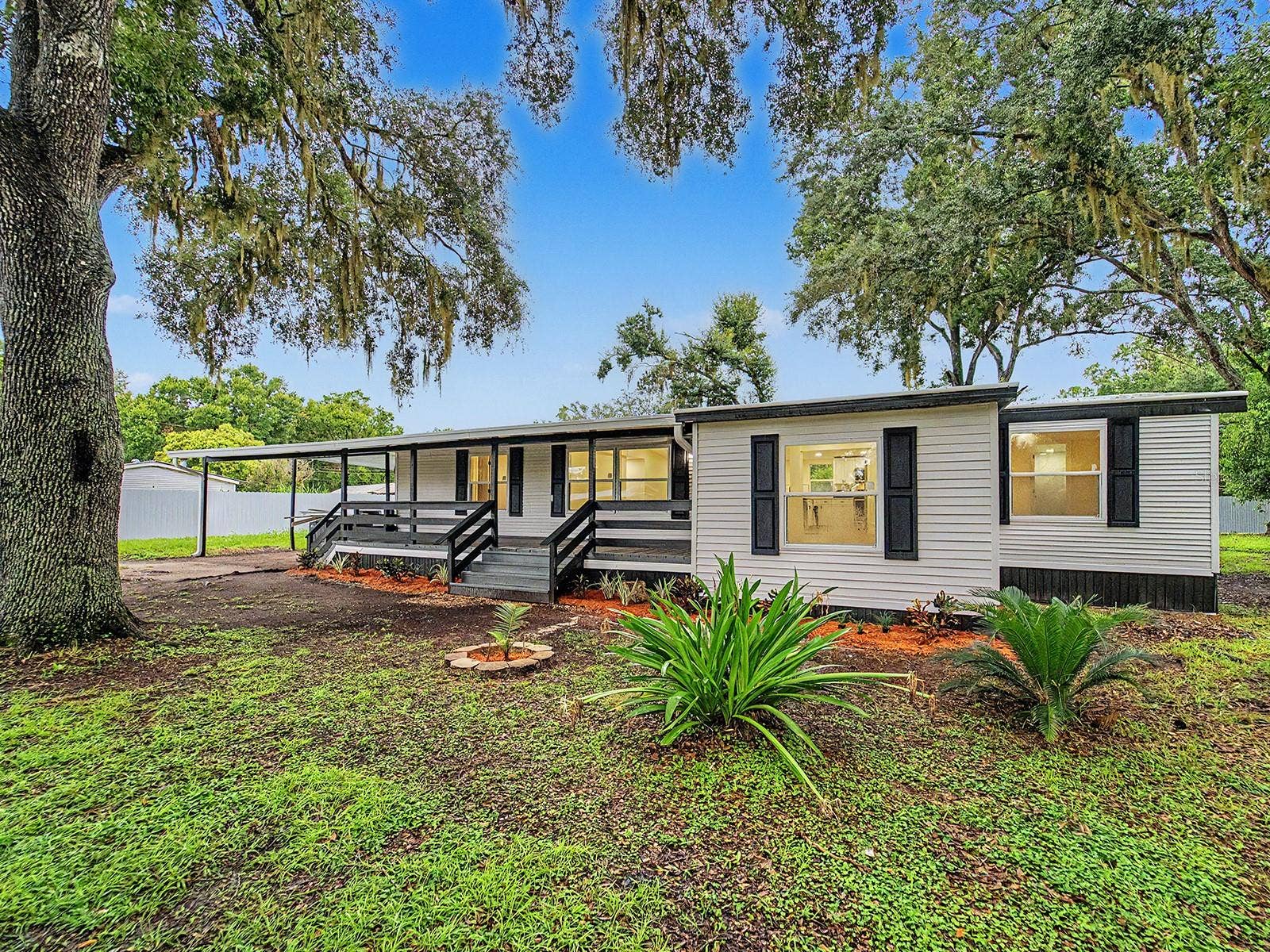 3817 WARD ROAD, Lakeland, FL 33810 3817 WARD ROAD, Lakeland, FL 33810
