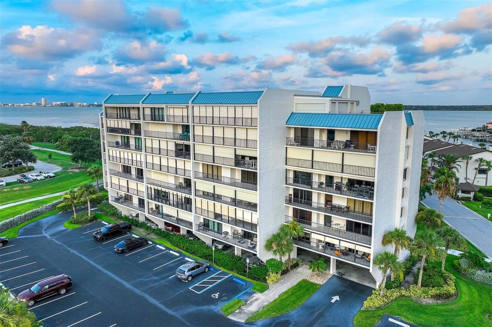 1581 GULF BOULEVARD, #203N, Clearwater Beach, FL 33767 Harbor Cond0