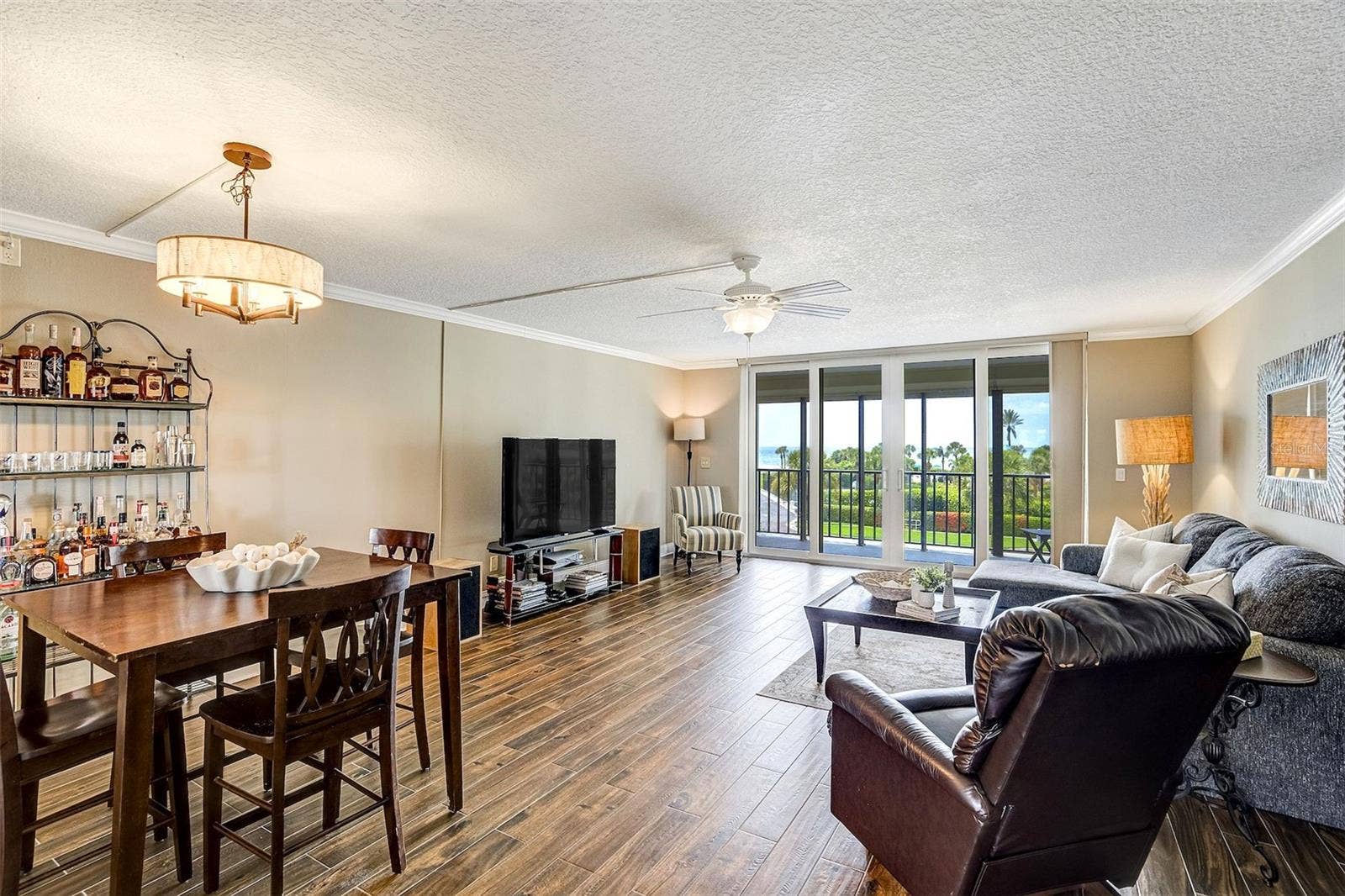 1581 GULF BOULEVARD, #203N, Clearwater Beach, FL 33767 Open Living Area
