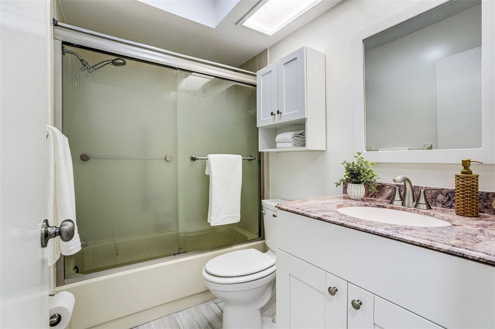 460 S PAULA DRIVE, #108, Dunedin, FL 34698 Bathroom 2