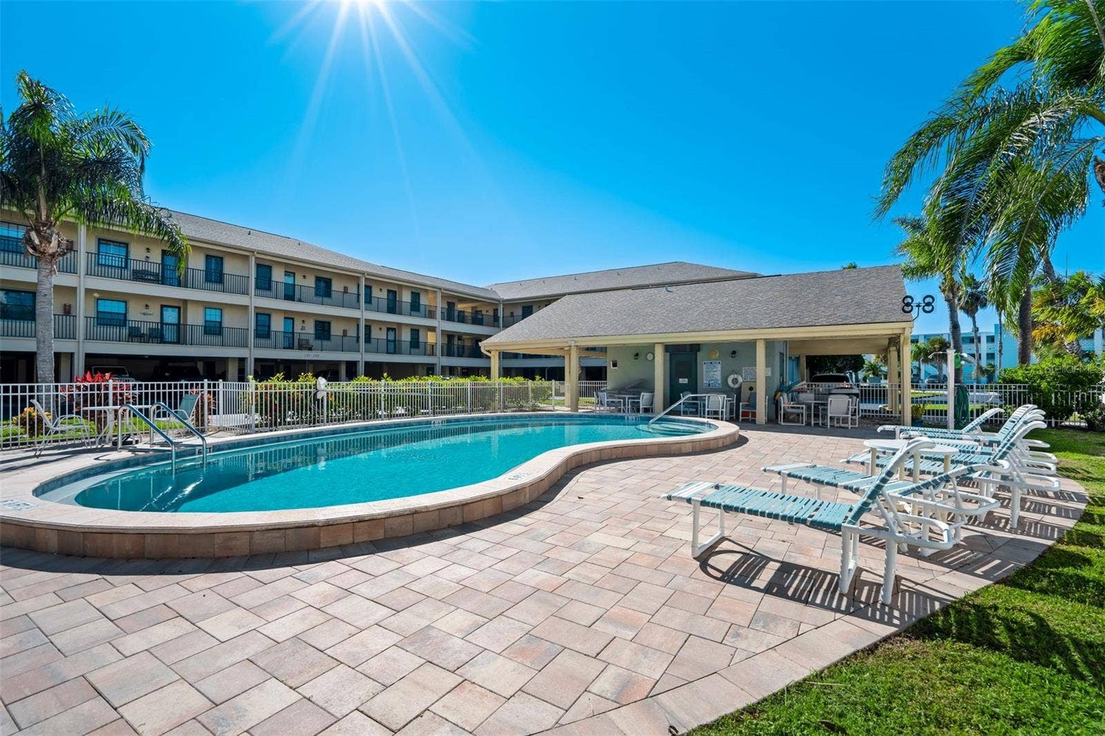 460 S PAULA DRIVE, #108, Dunedin, FL 34698 Pool Deck Seating