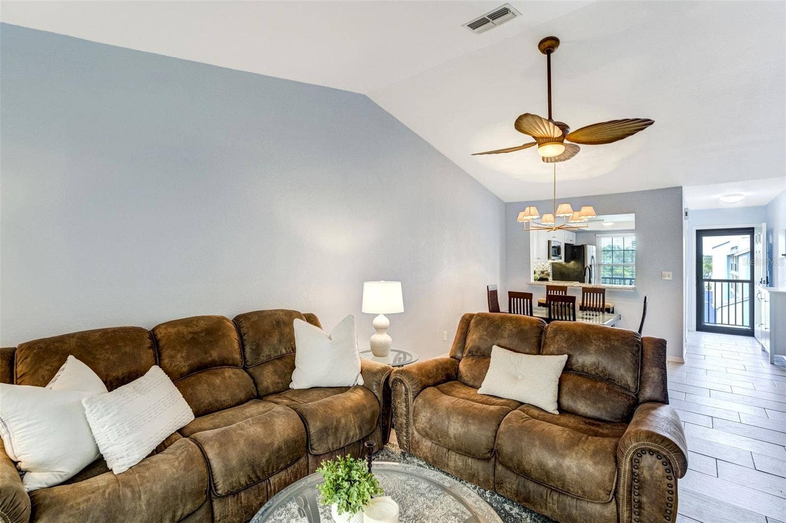 460 S PAULA DRIVE, #108, Dunedin, FL 34698 Living Room