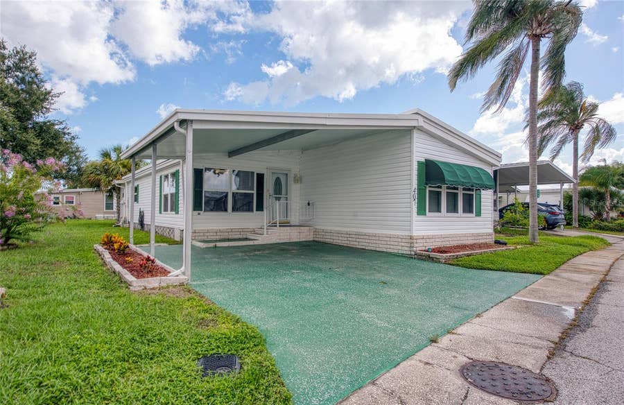 Property photo for 407 DOLPHIN DRIVE S, Oldsmar, FL