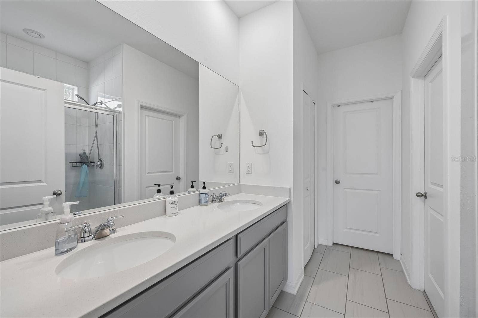 5518 LOS ROBLES COURT, Palmetto, FL 34221 5518 LOS ROBLES COURT, Palmetto, FL 34221