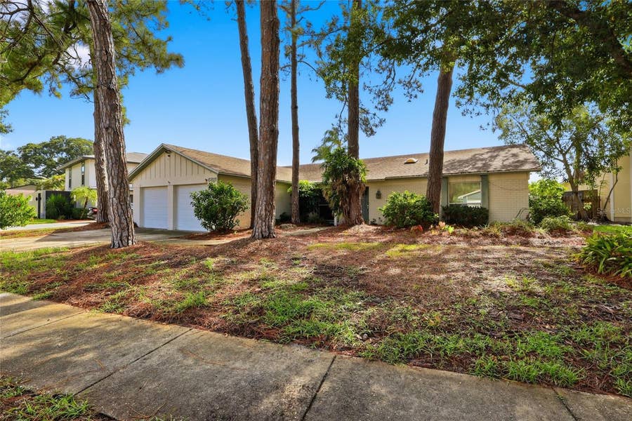 Property photo for 6811 TWELVE OAKS BOULEVARD, Tampa, FL